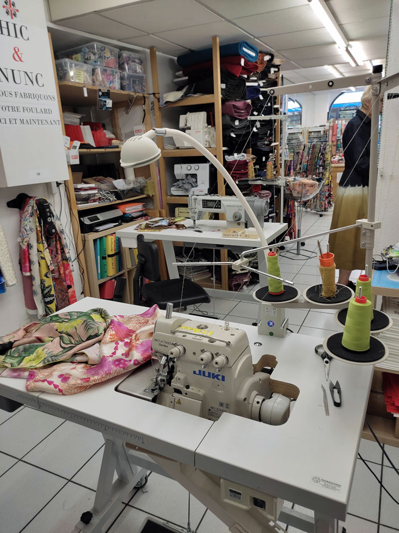 atelier de couture de foulards en soie, Grenoble