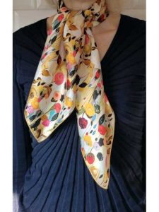 Foulard carré de soie pour femme made in France